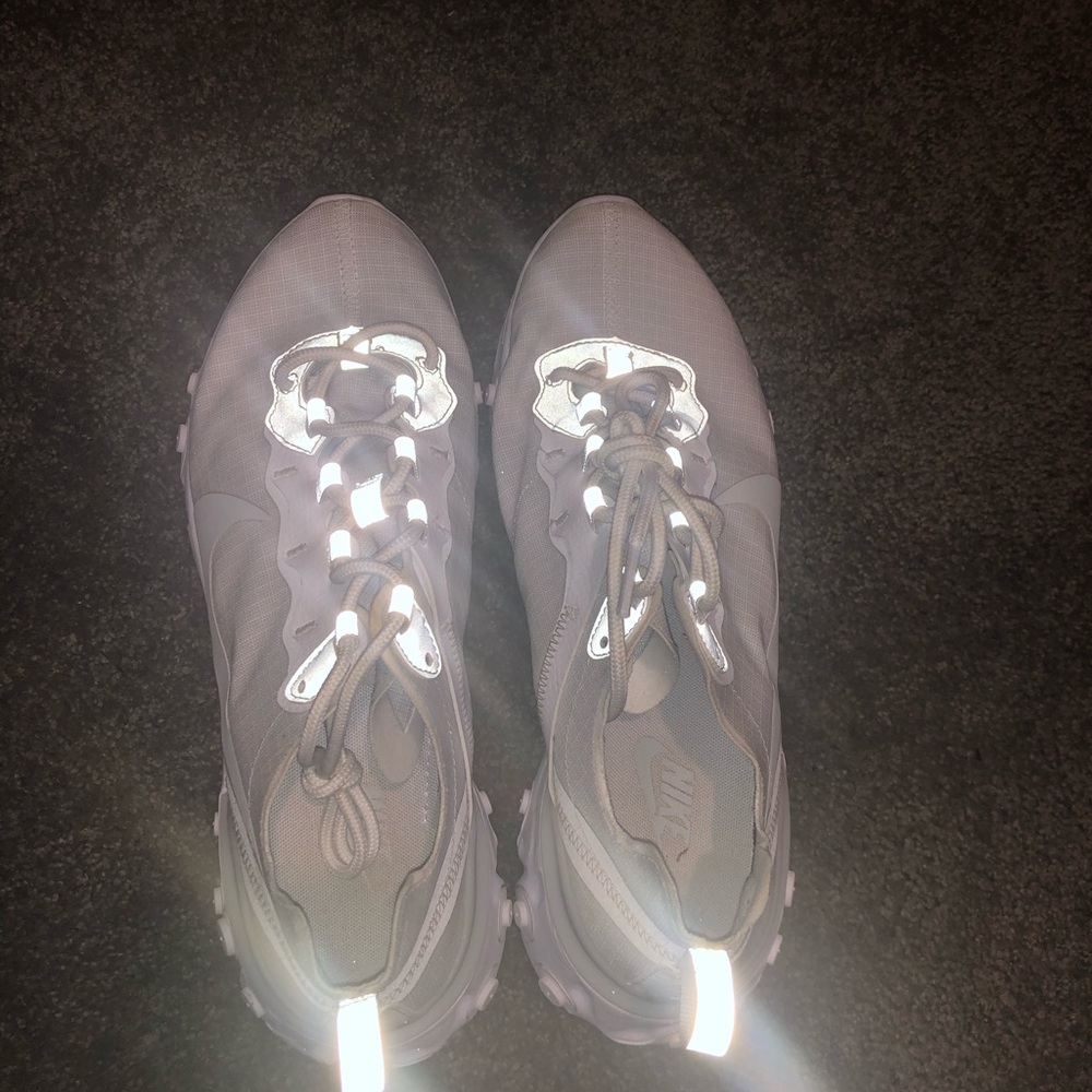 Men’s Nike shoes
